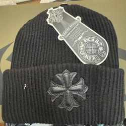 Chrome heart beanie with bag