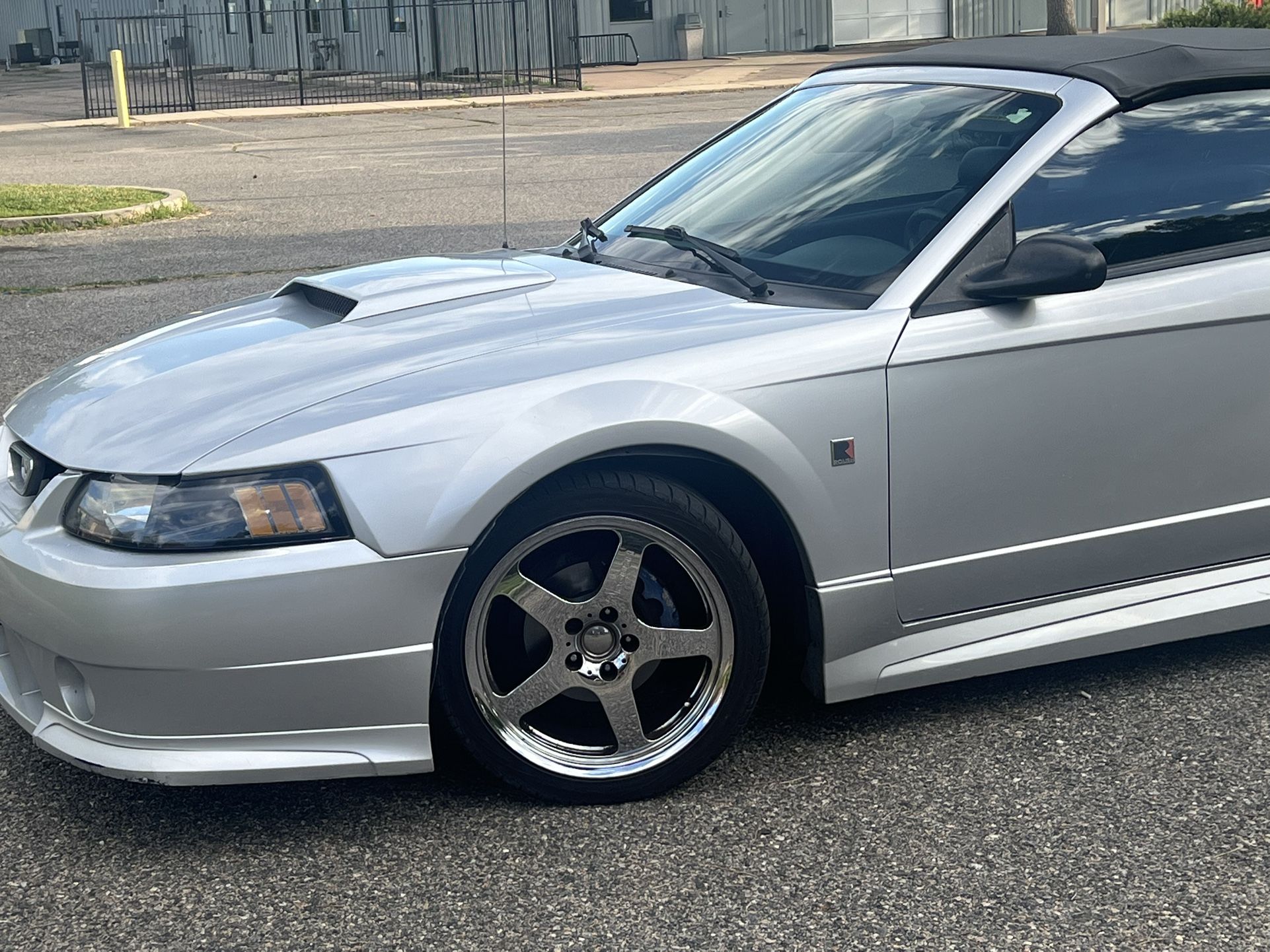 2004 Ford Mustang