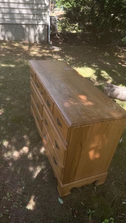 Dresser