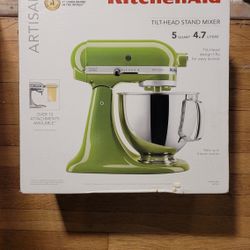 KitchenAid Artistan Tilt Stand Mixer, 5 Qt, w/2 beaters, nice shape -  appliances - by owner - sale - craigslist
