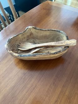 Olive wood bowl and serving set