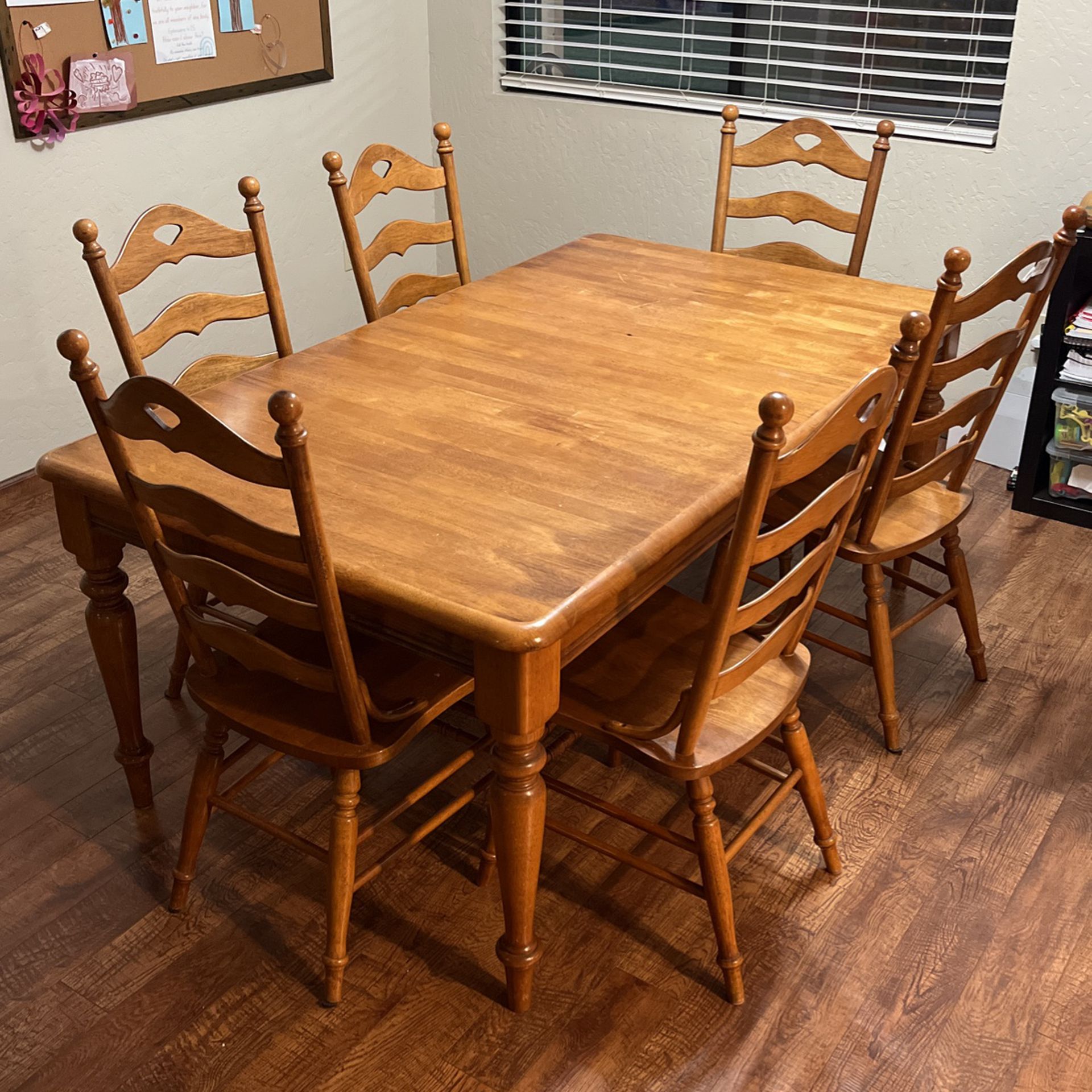 Kitchen Table With 6 Chairs