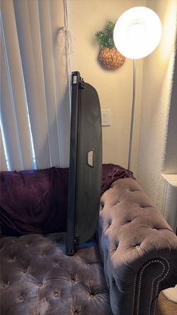 Mercedes trunk cargo cover