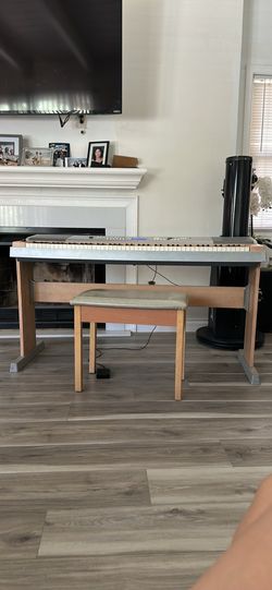 Yamaha Portable Grand DGX-620 Keyboard