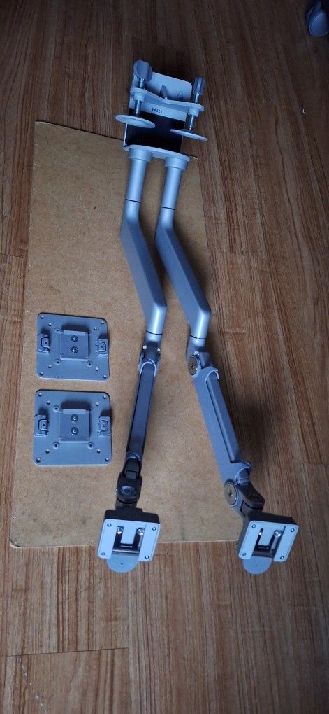 Humanscale Flex Dual Monitor Desk Mount