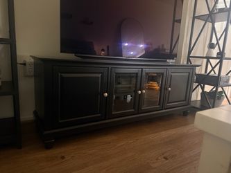 TV stand for TVs up to 65”