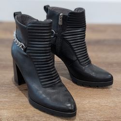 Adrienne Vittadini Black Heeled Boots with Chain Detail