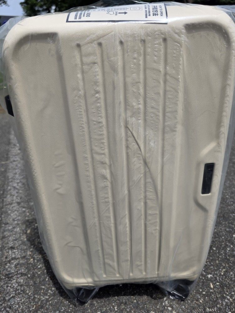 Hard Side Luggage With Spinner Wheels