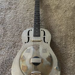 Luna Steel Magnolia Resonator 