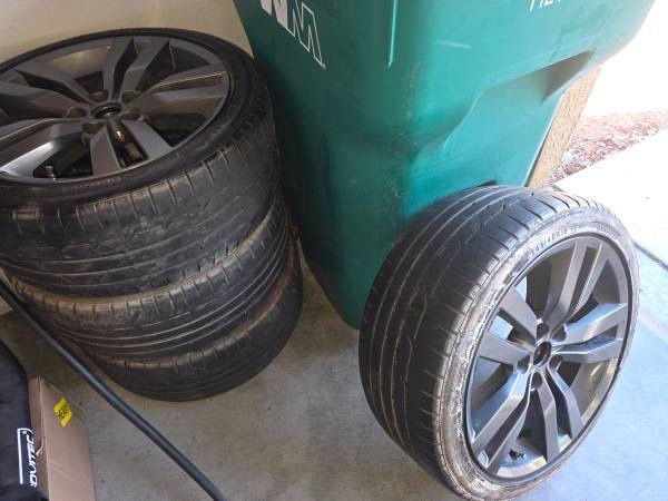 All 4 wheels 19β Rims and Tires π₯π± like New!!