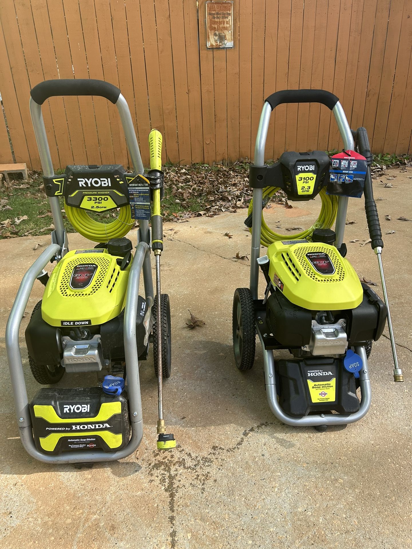 2 Pressure Washers 