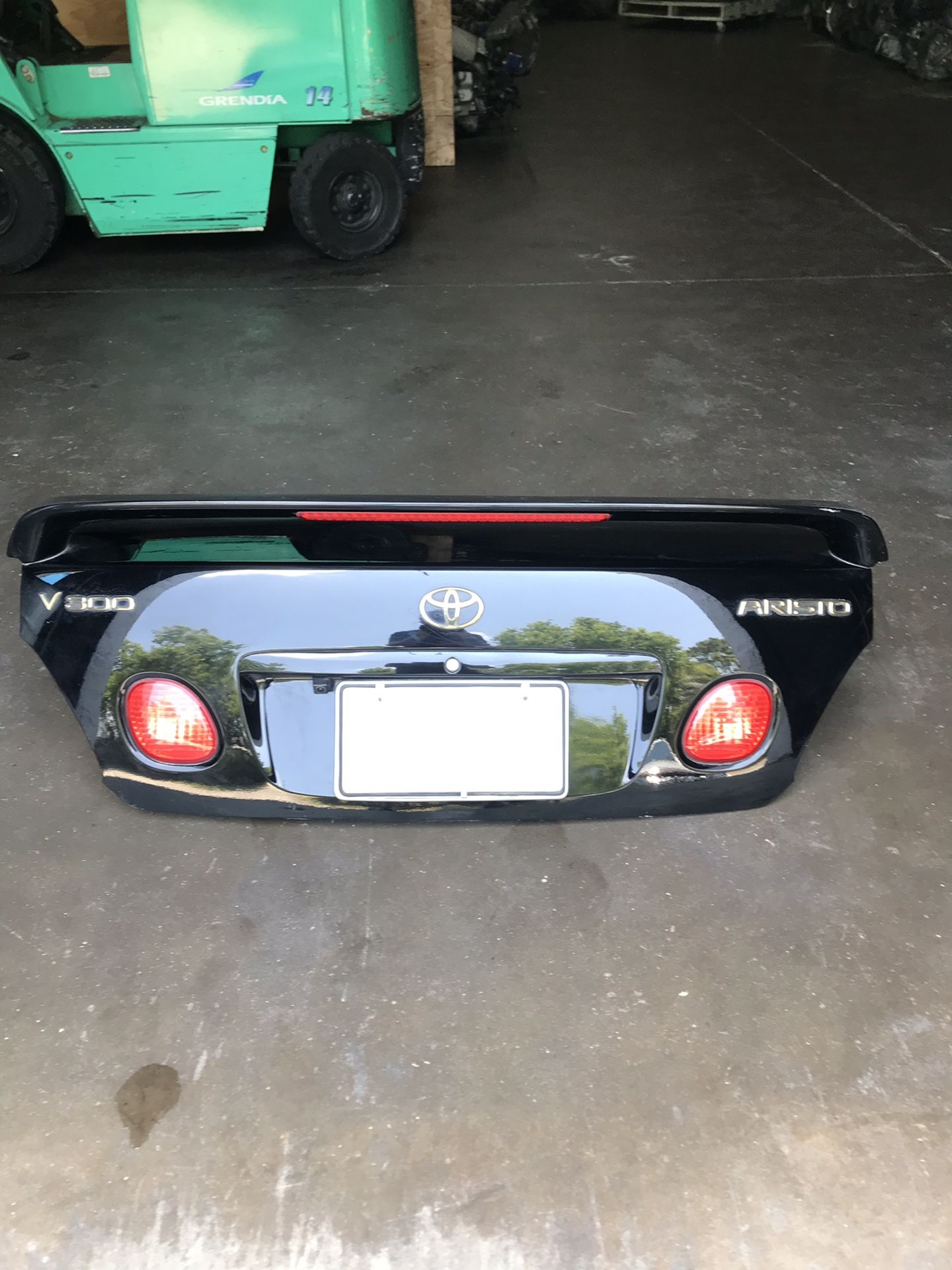1998 - 2005 lexus gs300 gs400 / Toyota aristo oem trunk lid 2jz turbo