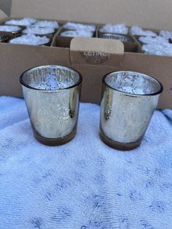 Gold Cylinder Style Votives With Tea Lights
