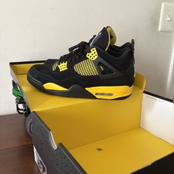 Jordan Retro 4