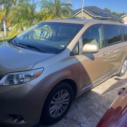 2011 Toyota Sienna