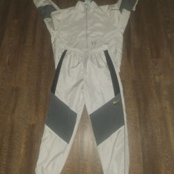 Nike Windbreaker Sweatsuit 80$