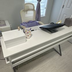 55” White Computer Desk with Monitor Stand – Very Good Condition