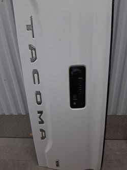 White Toyota Tacoma Tailgate