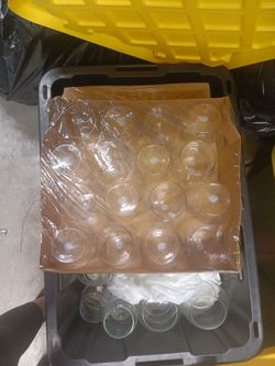 Plastic wine cups