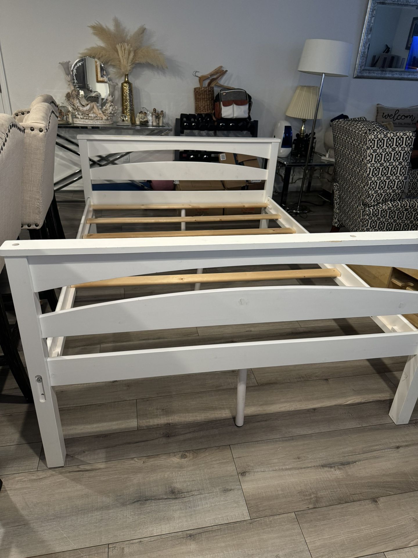 White full Size Bed Set (mattress And Frame)