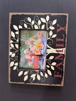Family” Decorative Picture Frame – Rustic Farmhouse Style (5x7)