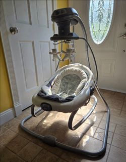 Graco DuetSoothe 2 in 1 Portable Baby Swing & Baby Rocker, Multi Direction, Vibration, Winslet