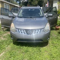 2013 Nissan Rogue 