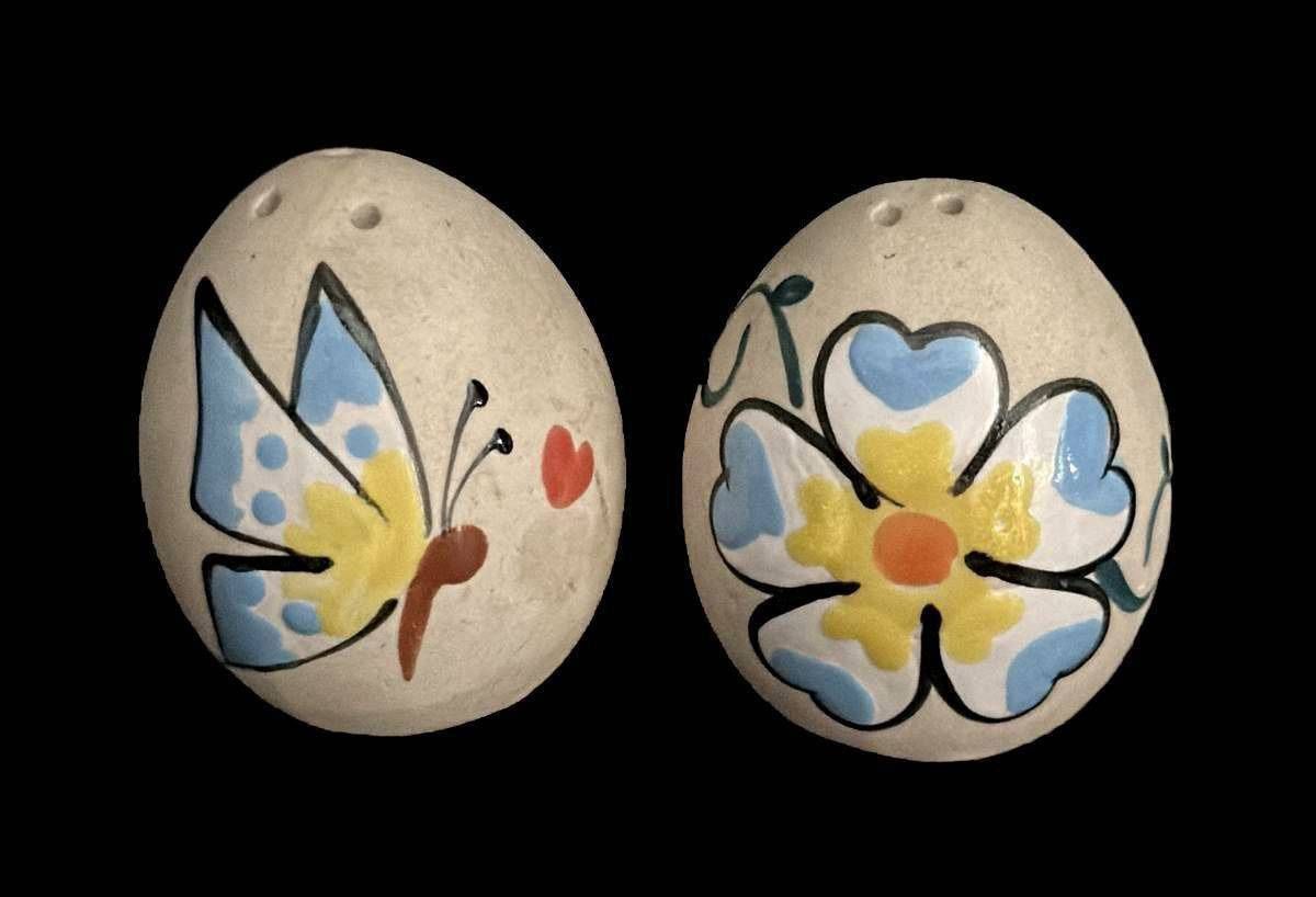 Vintage Hand Painted Egg Shapes Salt And Pepper Shakers