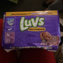 newborn diapers 
