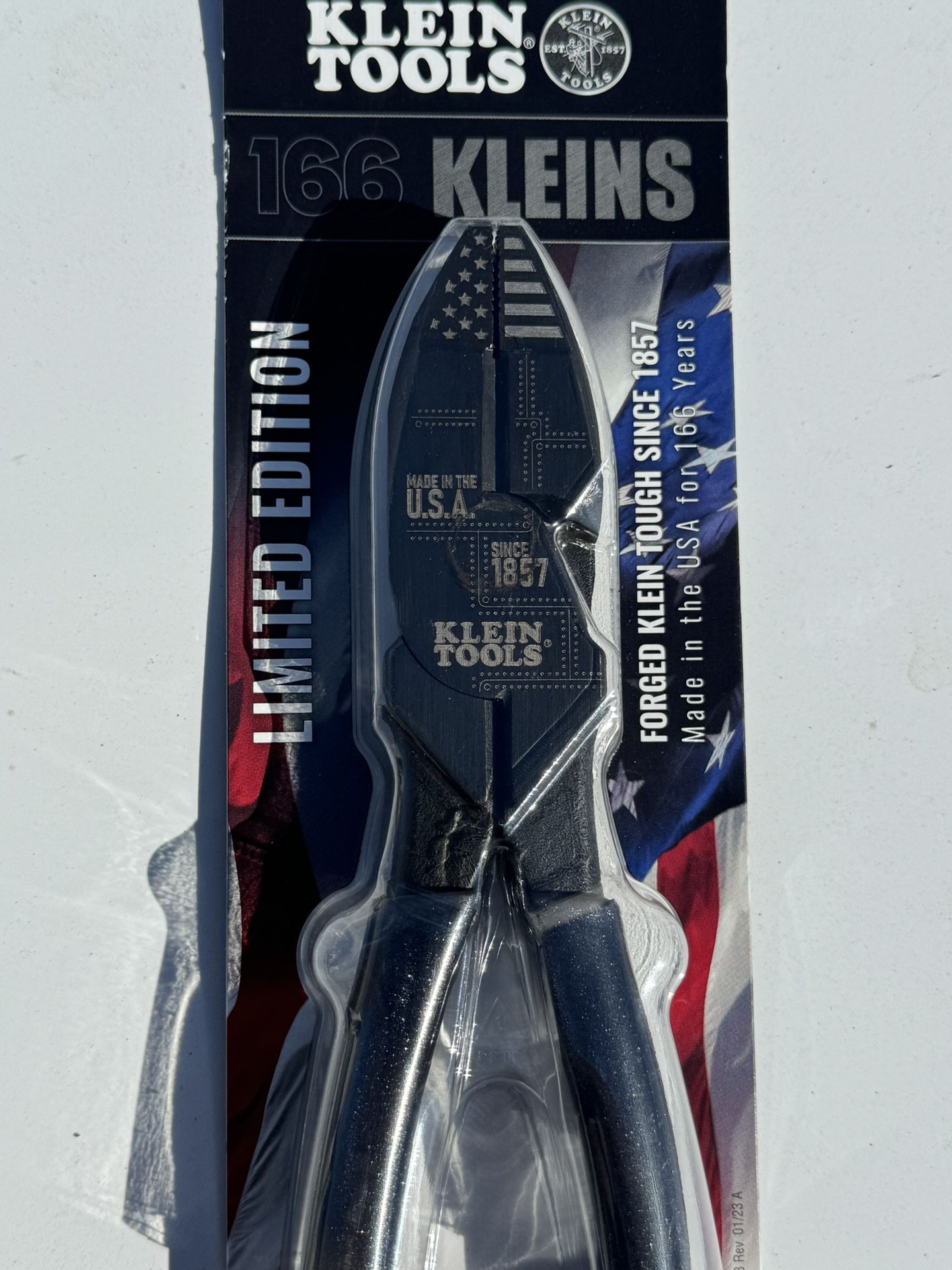 NEW Rare Klein Tools 9.33-in limited edition (166 Anniversary)Electricians Plier