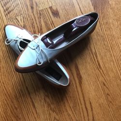Van  Eli  8 1/2 slip on shoes like new $15-