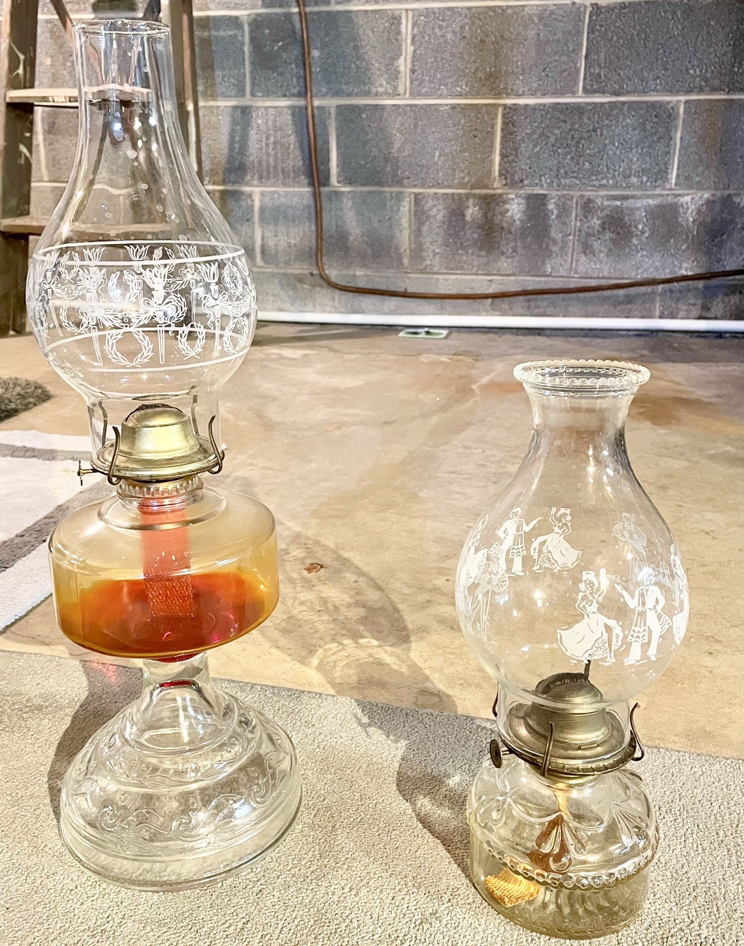 Antique 1850s to 1900s Scovill Mfg. Clear Glass Hurricane/Oil/Kerosene Lamp/Light Farmhouse/Country Decor Finger Hold Fancy White Chimney