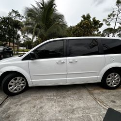 2016 Dodge Caravan 