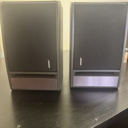 Bose 80 Watts Bookshelf Speakers 