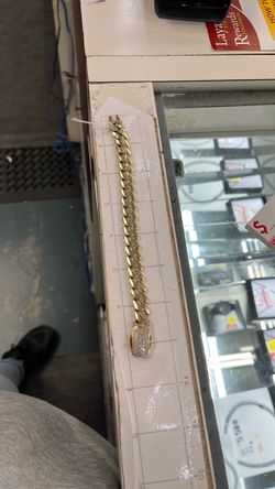 Gold Cuban Link Bracelet
