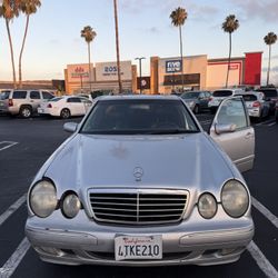 2001 Mercedes E320