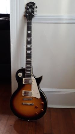 Brand new Oscar schmidt Electric Guitar, very good for professional musician, with treble option.see the photos for more info.