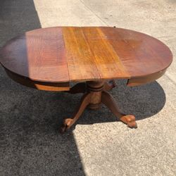 Claw Foot Table 