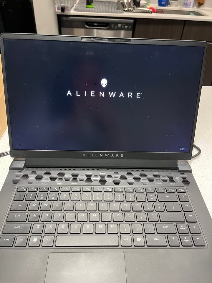 Alienware M15 R7 AMD