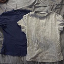 2 pack of gray & navy t-shirts #bundle #basics