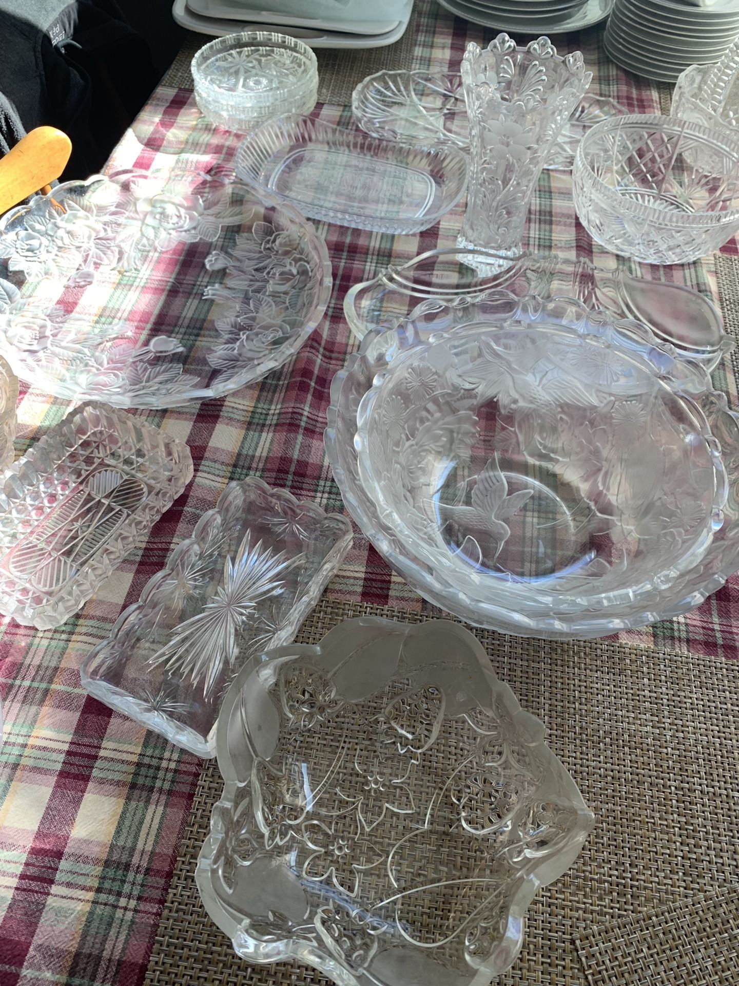 Crystal bowls (each for 1$)