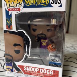 Snoop Dogg #303 (Lakers Jersey) Funko Pop! 