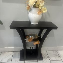 Entrance Table