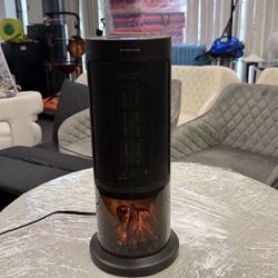 New In Box 17" Portable Heater with Thermostat, 135° Oscillation. 5120BTU, Overheat & Tip-Over Protection