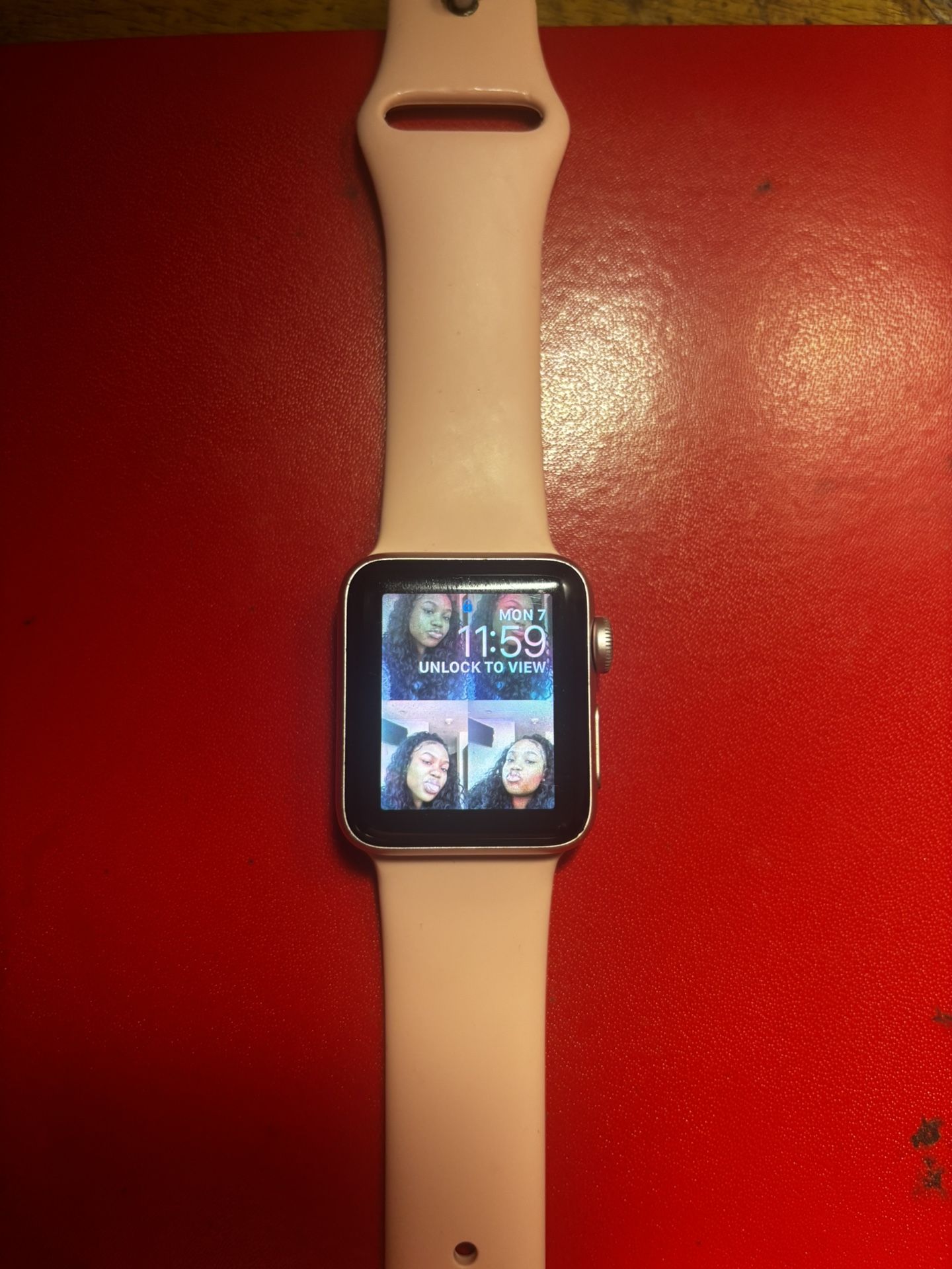 Apple watch (Series 2)