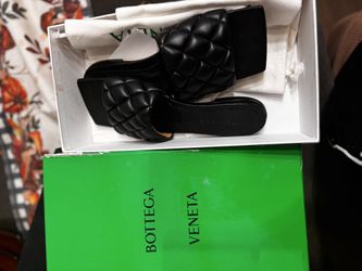 Bottega Slides