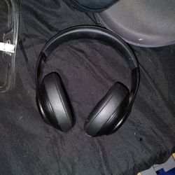 Head Phones 