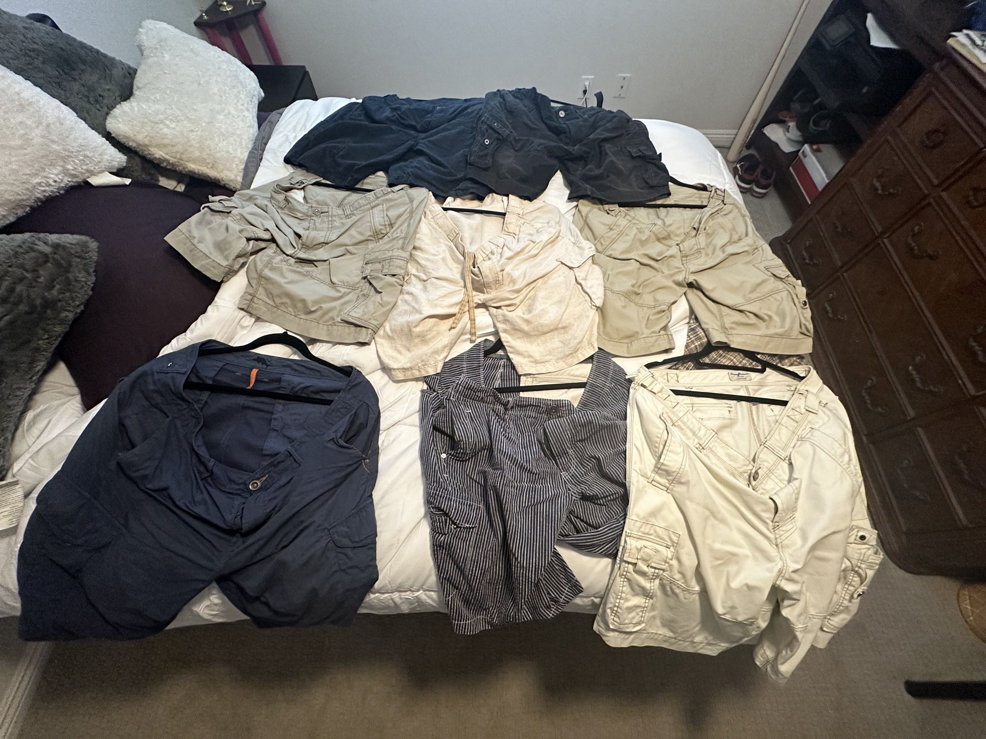 8 Tommy Bahama Cargo Shorts Men’s Size 38 40 Shorts Like New $110 Retail