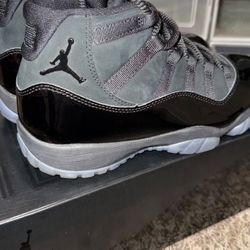 Cap In Gown Jordan 11