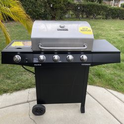 Char-Broil Performance Black 4-Burner Liquid Propane Gas Grill with 1 Side Burner